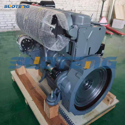 Excavator F4L912 4 Cylinder Diesel Engine 46 kW 2300 Rpm Construction Machinery Part